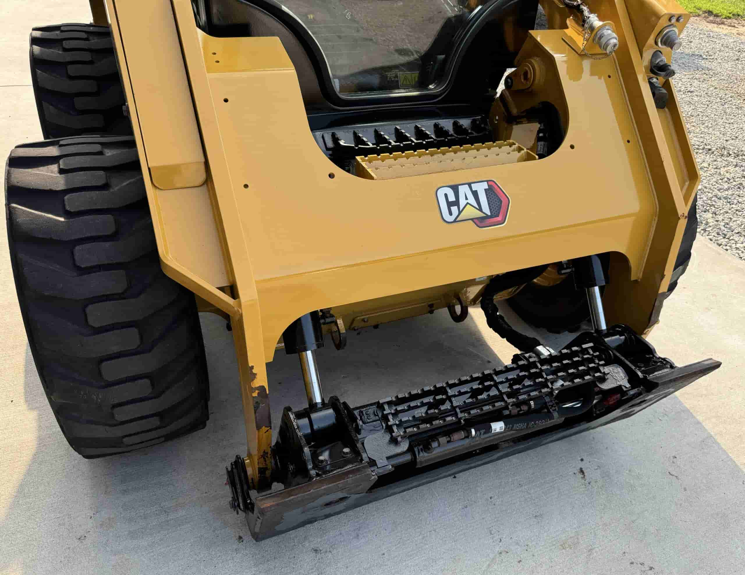 2021 CAT 262D3
